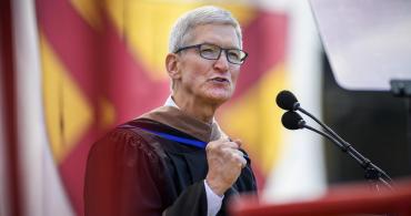 Apple CEO Tim Cook delivers the keynote address at Commencement. (Image credit: L.A. Cicero)